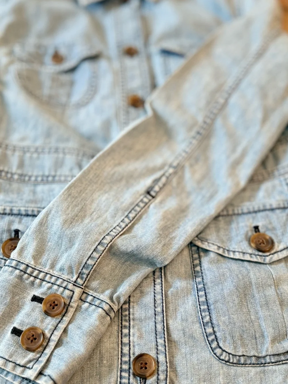 J.Crew - Chambray Utility Jacket - M - Light Wash Indigo